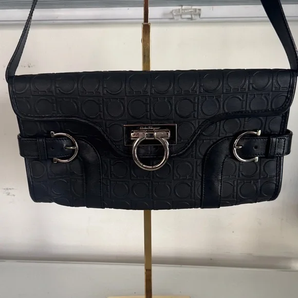 Salvatore Ferragamo Vintage Logo-Embossed Leather Shoulder Bag – Black - Picture 1 of 12